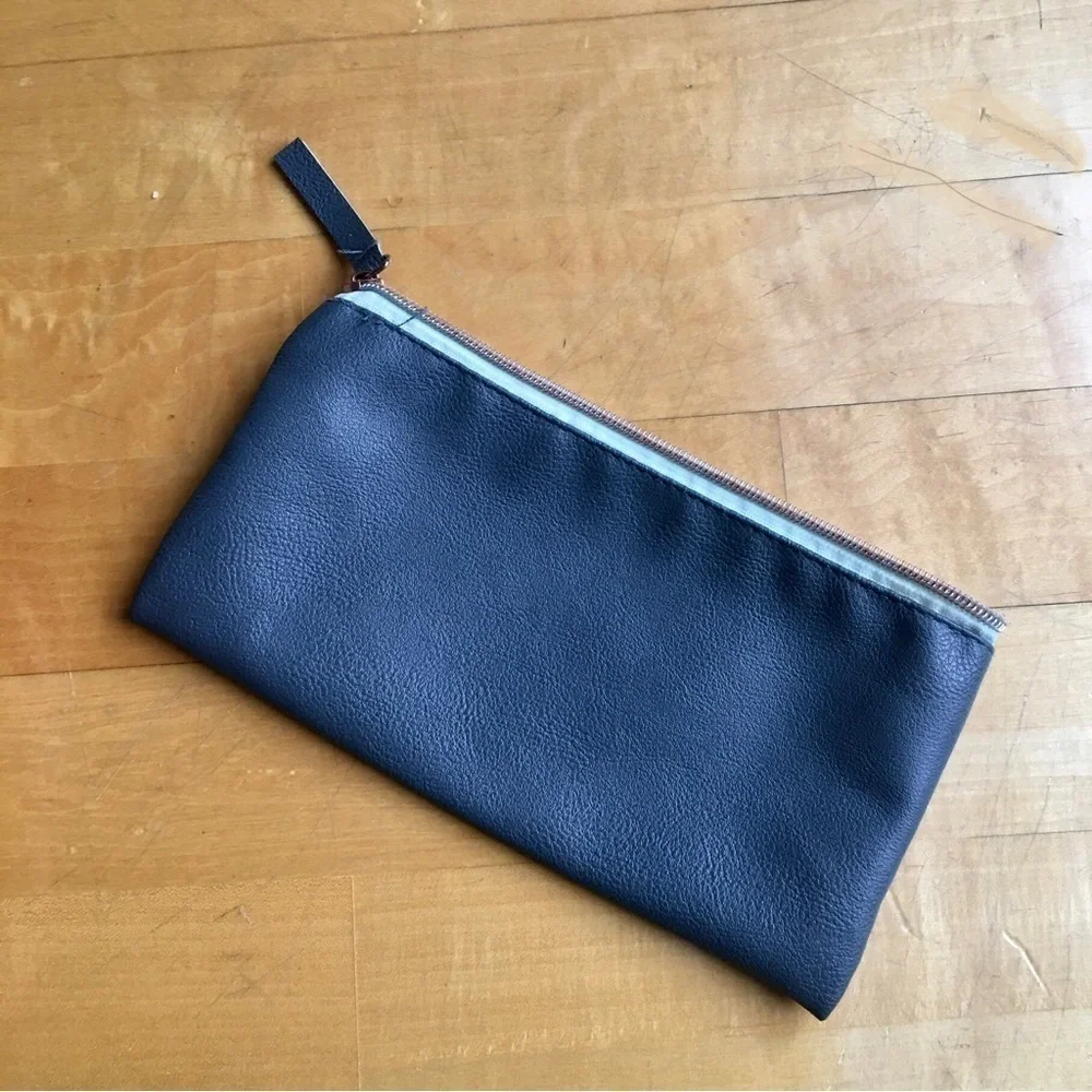 “FIND YOUR PURPOSE” Travel, Makeup, Cosmetic Bag, Gray, Teal Blue